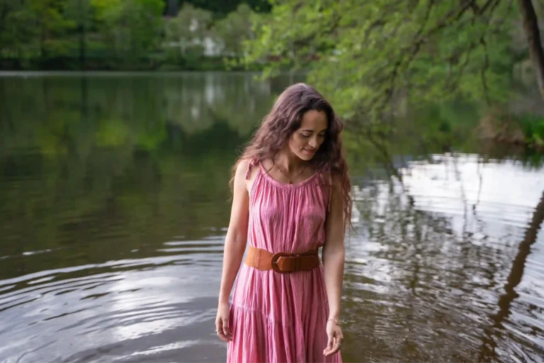 Rachele Bonalanza al lago